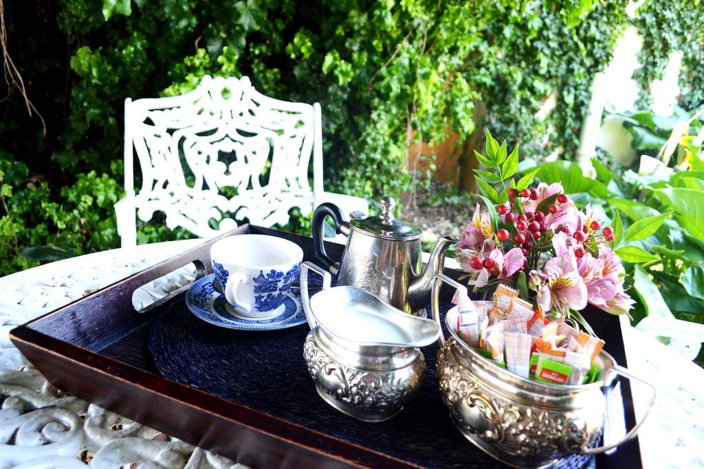 A Tapestry Garden Guest House Potchefstroom Ngoại thất bức ảnh